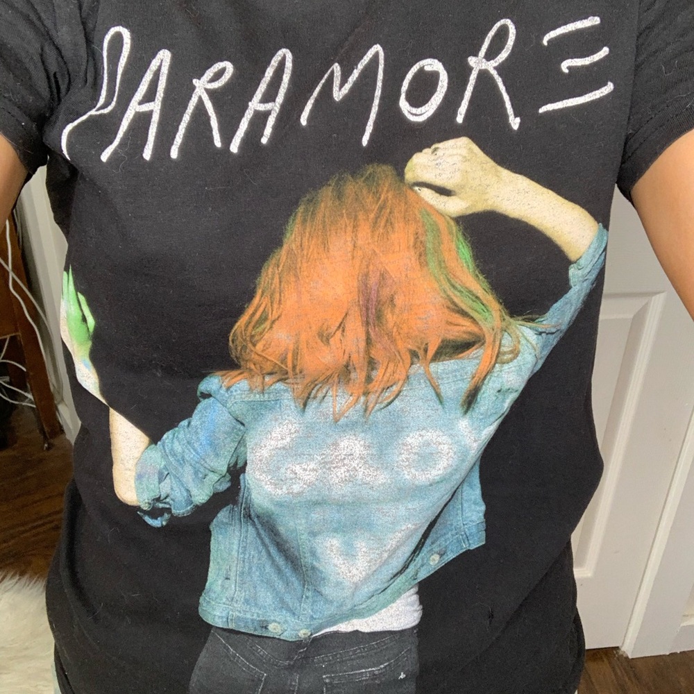 Paramore Band Tee Small